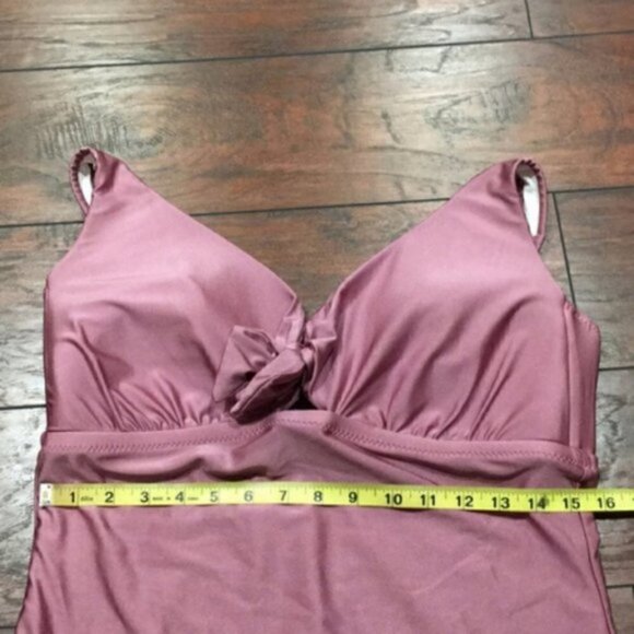 NWOT BECCA Ballerina One-Piece plus size Swim - Picture 4 of 8